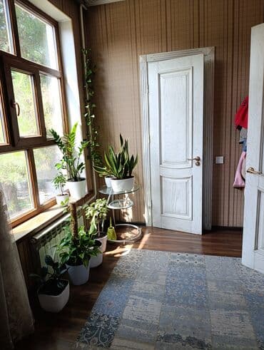 кызыл аскер продается дом: Үй, 300 кв. м, 6 бөлмө, Риелтор — 3