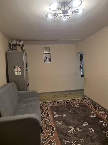 Квартиры: 2 комнаты, 43 м², 104 серия, 4 мкр 104 серия, 2 этаж, Косметический ремонт — 9