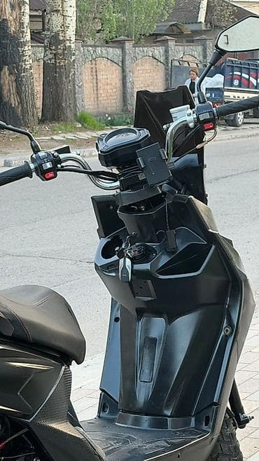 cvt: Скутер DAWANG, городского класса с внедорожным акцентом. Основные — 5