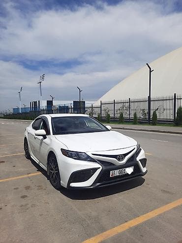 Унаа сатуу: Toyota Camry: 2022 г., 2.5 л, Автомат, Бензин, Седан — 1