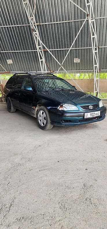 семейный авто: Toyota Avensis: 2000 г., 1.8 л, Механика, Бензин, Универсал — 2