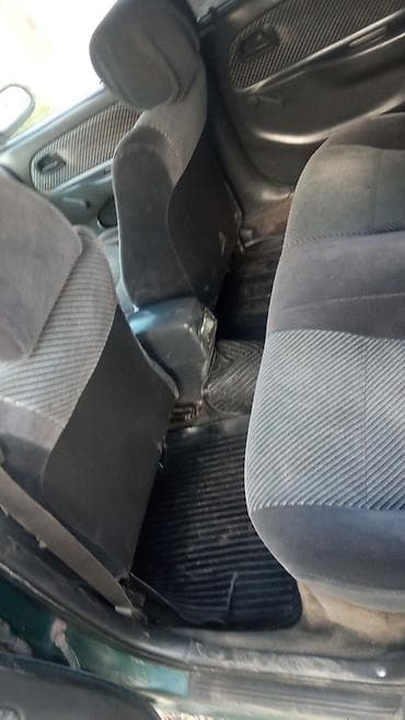 corolla 2004: Toyota Corolla: 1992 г., 1.5 л, Механика, Бензин, Хэтчбэк — 4
