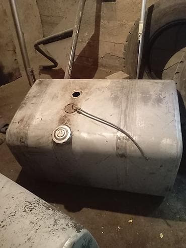 Топливный бак DAF