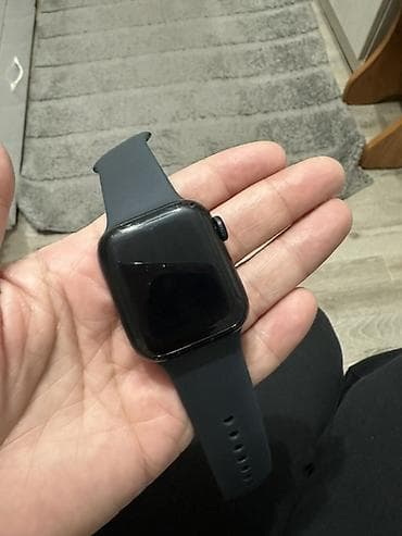 электронная книга для чтения: Apple Watch SE 2024 г — 2