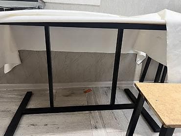 office table: Кухонный стол и стул, Б/у, Самовывоз, цвет - Черный — 1
