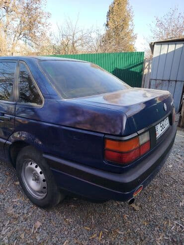 купить багажник на крышу автомобиля бу: Volkswagen Passat: 1992 г., Механика, Газ, Седан — 2
