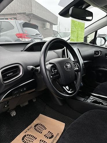 saf: Toyota Prius: 2020 г., 1.8 л, Вариатор, Гибрид, Седан — 10