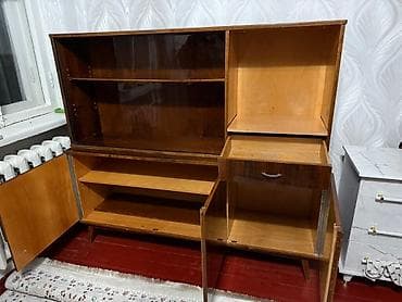 Сервант, Дерево