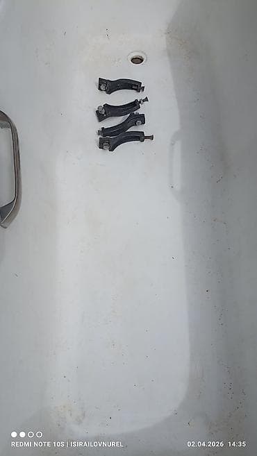 банный бак: Чугунная ванна - Прямоугольная ванна, белая, с эргономичным — 2