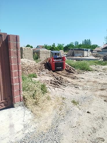 мини екскватор: Услуги мини-погрузчика TCM (skid steer) - Маневренный мини-погрузчик — 2