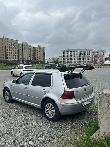 Volkswagen Golf: 1999 г., 1.6 л, Механика, Бензин, Хэтчбэк