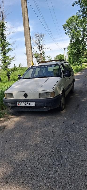 Транспорт: Volkswagen Passat Variant: 1990 г., 1.8 л, Кол менен иштөөчү, Бензин, Универсал — 1
