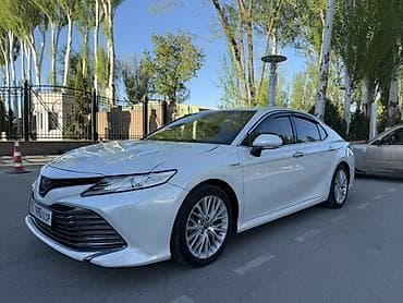 bmv 740: Toyota Camry: 2019 г., 2.5 л, Вариатор, Гибрид, Седан — 6