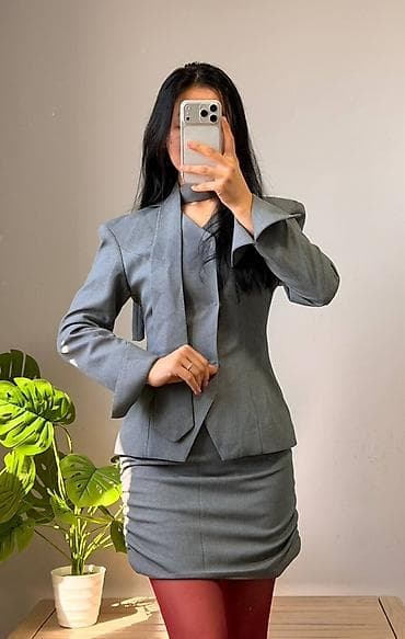 белый костюм женский: Женские костюмы тройка юбка+галстук+пиджак
Двойка пиджак+брюки — 2