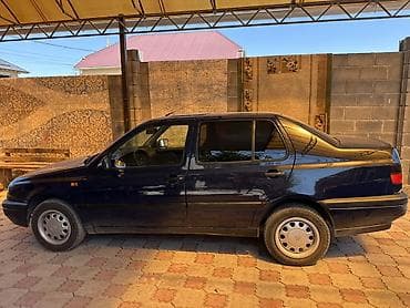 mers 210: Volkswagen Vento: 1993 г., 1.8 л, Механика, Бензин, Седан — 2