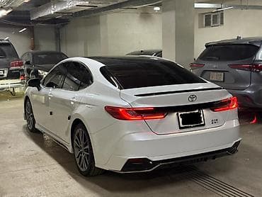 e2 byd: Toyota Camry: 2025 г., 2 л, Автомат, Гибрид, Седан — 3