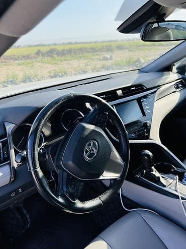 Продажа авто: Toyota Camry: 2019 г., 2.5 л, Автомат, Бензин, Седан — 2
