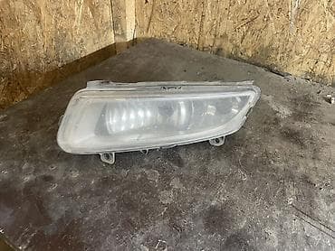 против туманка: Левая противотуманная фара Volkswagen 2015 г., Б/у — 3