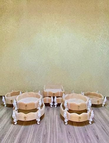 вешалки для вещей: Наборы декоративных подставок/стендов для сервировки и декора — 9