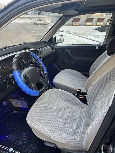 kirgiz auto: Volkswagen Vento: 1993 г., 1.8 л, Механика, Бензин, Седан — 6