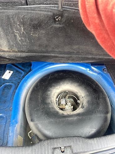 открытый: Volkswagen Golf: 1998 г., 1.6 л, Автомат, Газ, Хэтчбэк — 7