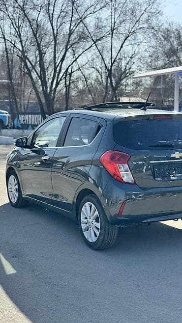 bmv e46: Chevrolet Spark: 2016 г., 1 л, Автомат, Бензин, Хэтчбэк — 4