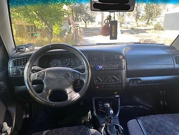кормашка соната: Volkswagen Vento: 1996 г., 1.8 л, Механика, Бензин, Седан — 6