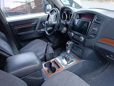range rover 2004: Mitsubishi Pajero: 2007 г., 3 л, Автомат, Бензин, Внедорожник — 2