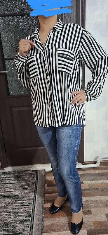 мом джинсы: Женские рубашки-туники свободного кроя - Модель 1: белая удлинённая — 4