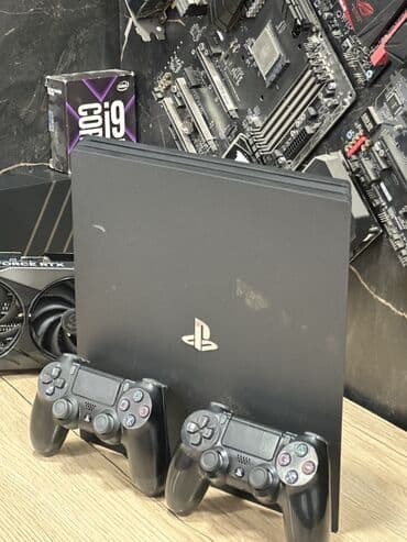 ноутбук почти новый: Игровая консоль PlayStation 4pro Комплект : Два Джойстика и — 3