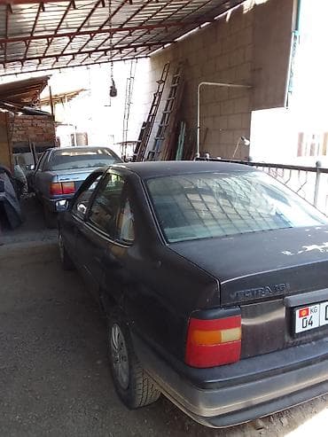 тюнинг гольф 2: Opel Vectra: 1992 г., 1.8 л, Ручные, Бензин, Хэтчбэк — 4