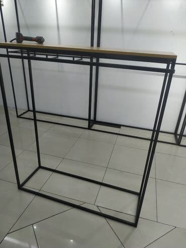 оборудование в бутик: Срочно! Торговое оборудование : Вешалки! Кронштейны! Полки! Столы — 8