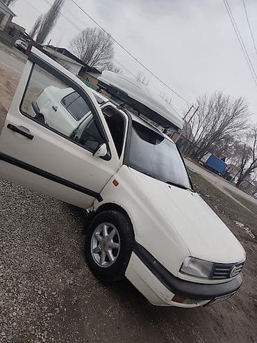 toyota ict: Volkswagen Vento: 1992 г., 1.8 л, Механика, Седан — 4