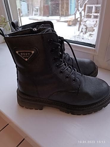 Женская обувь: Срочно продаю 36 размер
1500 сом — 1