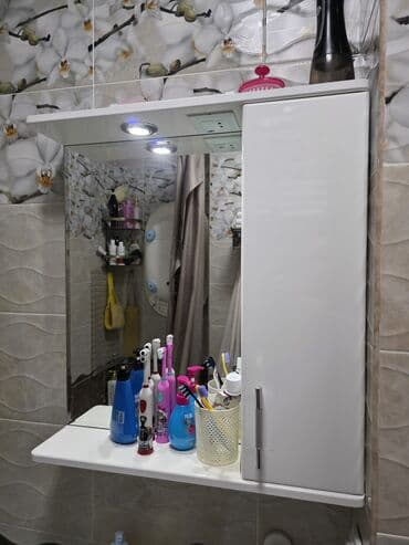 Шкафы: Шкаф для ванной, Б/у, Без зеркала — 3