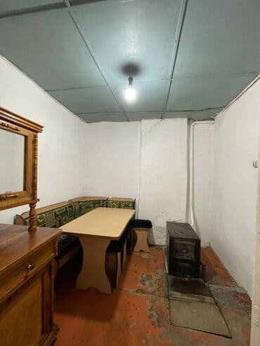 срочно продаю дачу: Үй, 60 кв. м, 4 бөлмө, Менчик ээси — 10