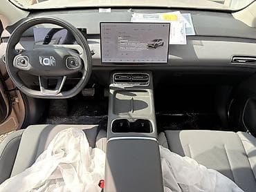 eclipse cross: Электромобиль кроссовер (компактный SUV) Кузов и дизайн: - — 4