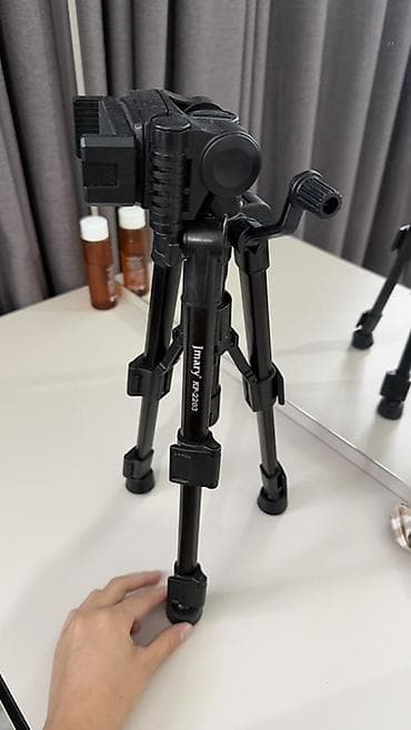 Штатив Jmary KP-2203 для смартфонов и фото-/видеокамер. - Компактный
