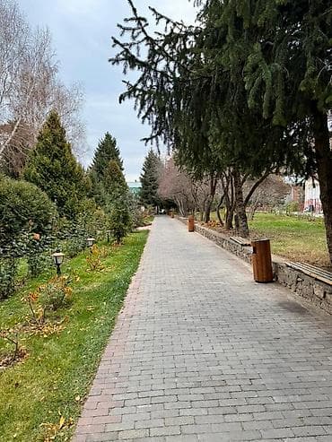комнату с подселением бишкек: Квартира, РАДУГА ЦО Радуга West, Кош-Кол, Детская площадка, Парковка, стоянка, Охраняемая территория — 4