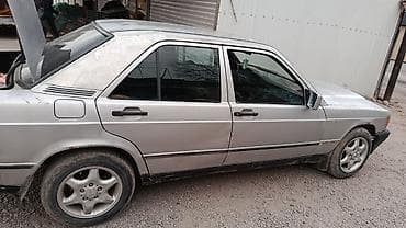 багажник б3: Mercedes-Benz 190 (W201), седан, серебристый цвет. - Кузов — 2