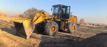 шкив генератора: Сдаю Фронтальный погрузчик, 5 тонн, 3 куб.м, Почасово — 1