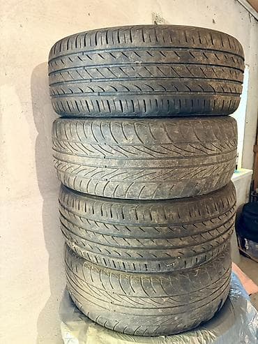 Комплект летних автомобильных шин, 4 штуки.

215/55 R17