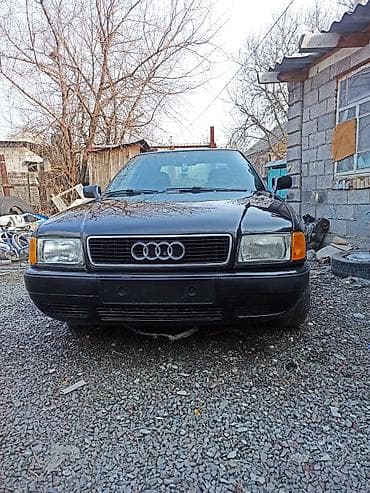 Audi 80: 1992 г., 1.8 л, Ручные, Газ, Седан