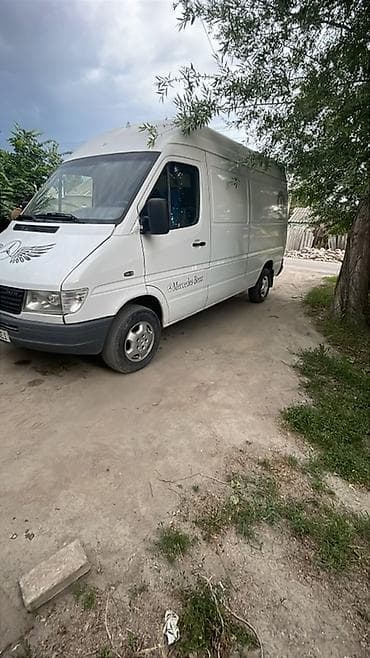Жеңил жүк ташуучу унаа, Mercedes-Benz, Колдонулган