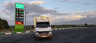 Унаа: Жеңил жүк ташуучу унаа, Mercedes-Benz, Стандарт, 1,5 т, Колдонулган — 3