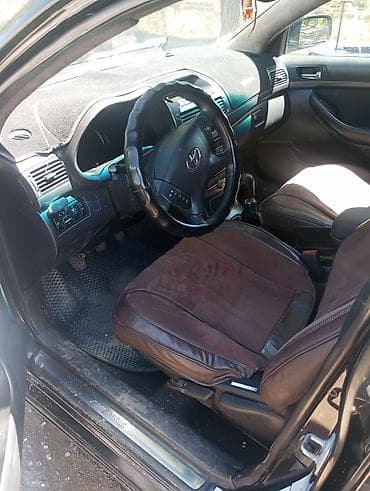 арзан авто уналар: Toyota Avensis: 2003 г., 1.8 л, Кол менен иштөөчү, Бензин, Седан — 6