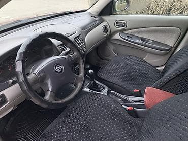 almer: Nissan Almera: 2000 г., 1.5 л, Механика, Бензин, Хэтчбэк — 8