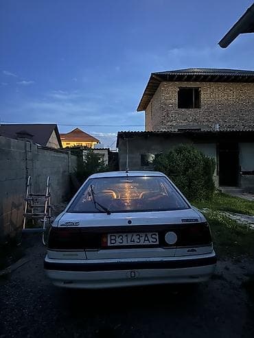 handa fit: Mazda 626: 1989 г., 2 л, Механика, Бензин, Лифтбек — 6