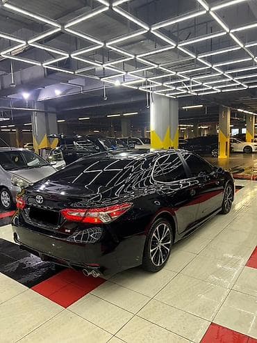 стекло на машину: Toyota Camry: 2018 г., Автомат, Бензин — 4