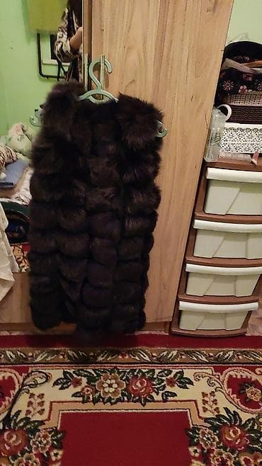 Верхняя одежда: Другие жилеты L, цвет - Коричневый — 2